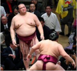 稀勢の里引退しろ！初日に敗れ黒星発進、金星配給マシーン？